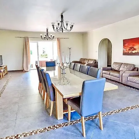 Villa Mansion View - By Apricus Holidays