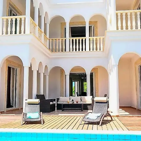 Mansion View - By Apricus Holidays Peyia
