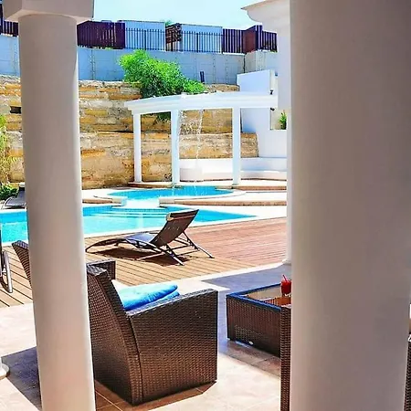 Hotel Mansion View - By Apricus Holidays Peyia